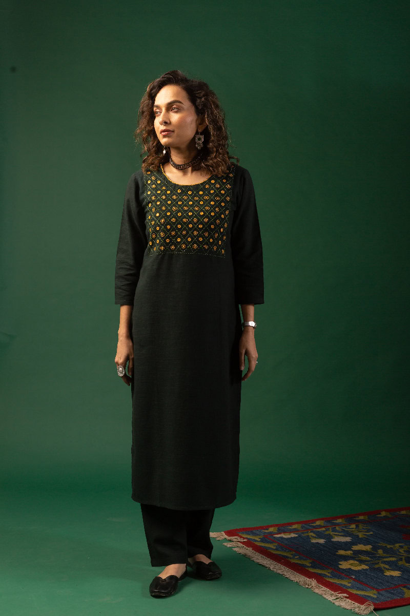 Image for Kusvaa Wkr094 Rasmi Handloom Cotton Kurta Closeup