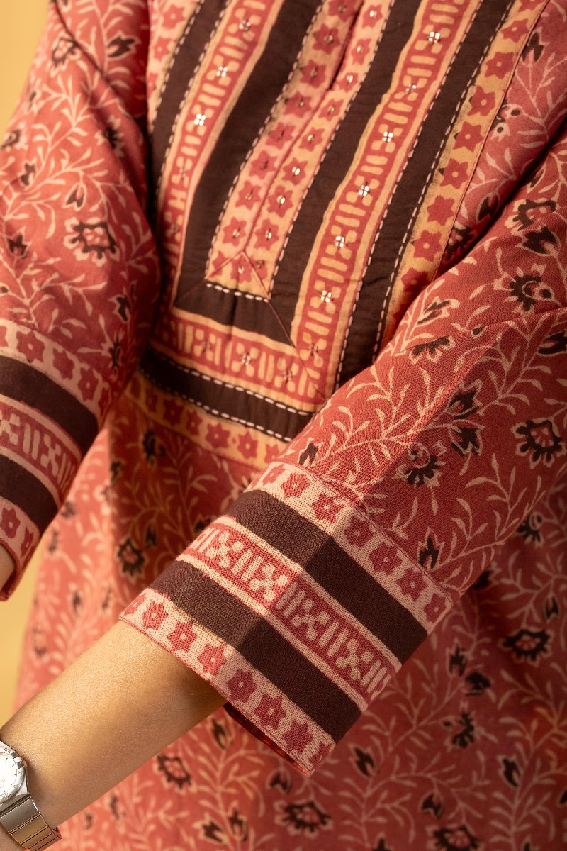 Image for Kusvaa Wkr096 Raahi Cotton Straight Fit Kurta Closeup 2