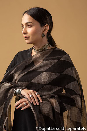 Image for Kusvaa Wkr103 Samvidha Handloom Cotton Kurta Side