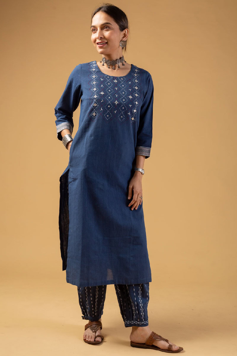 Image for Kusvaa Cood080 Jyotsana Handloom Cotton Kurta Pant Set Sitting