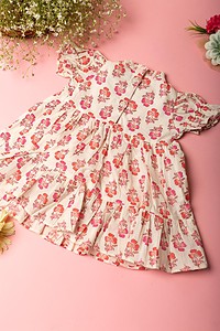 Image for Kusvaa Grw043 Charul Cotton Girl's Frock Closeup 2