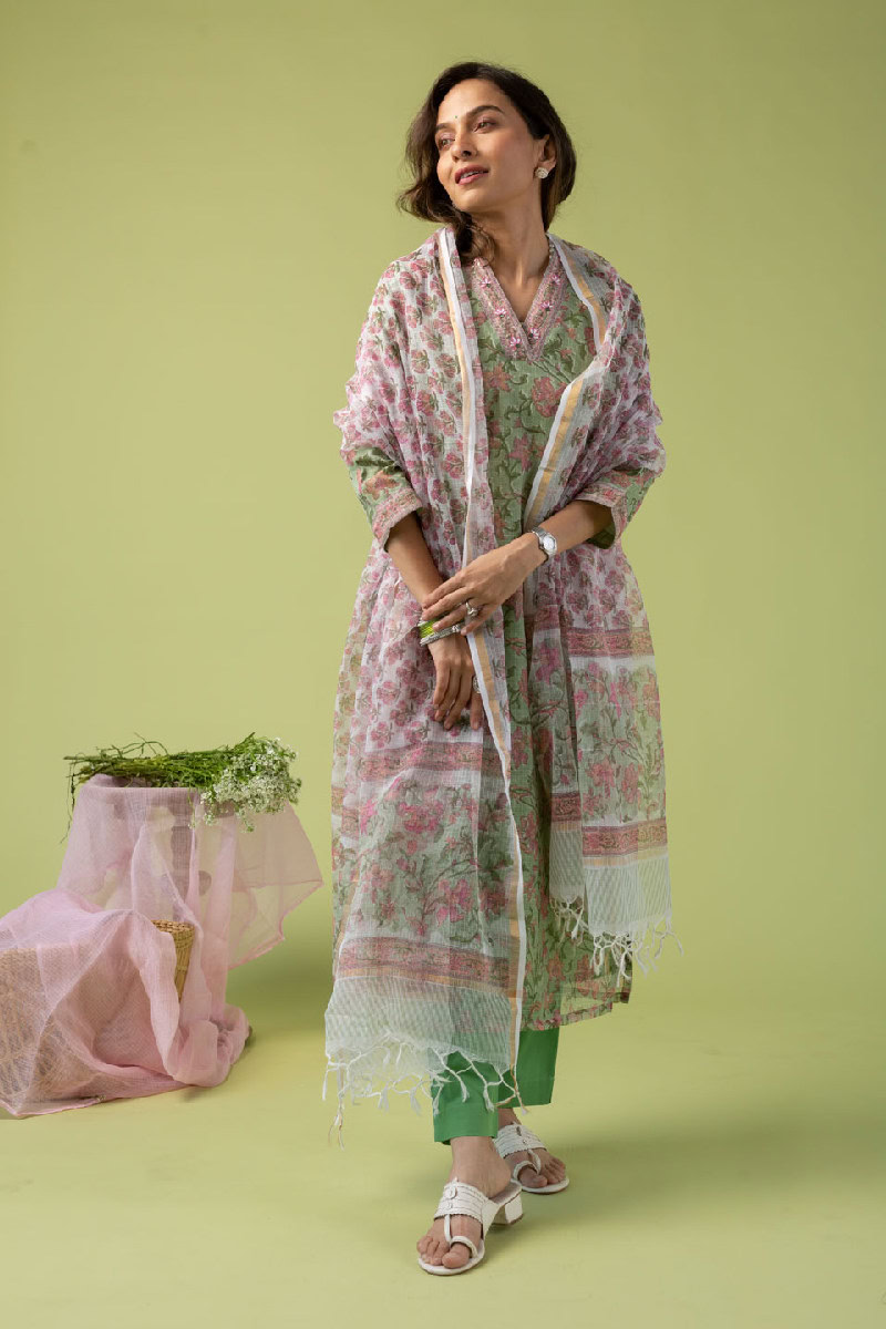 Image for Kusvaa Kds011 Sriya Kurta With Dupatta Set Back