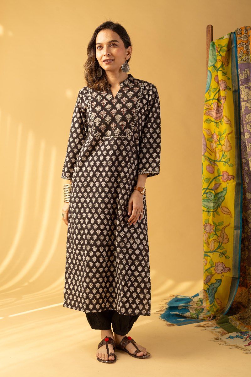 Image for Kusvaa Wkr125 Indu Handblock Cotton Kurta Side