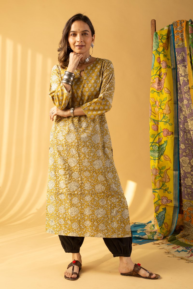Image for Kusvaa Wkr126 Diva Handblock Cotton Kurta Back