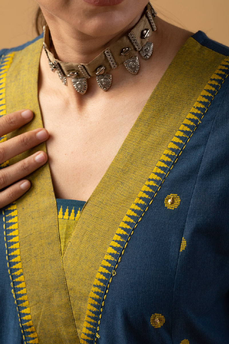 Image for Kusvaa Cood087 Preezy Handloom Cotton Kurta Pant Set Closeup