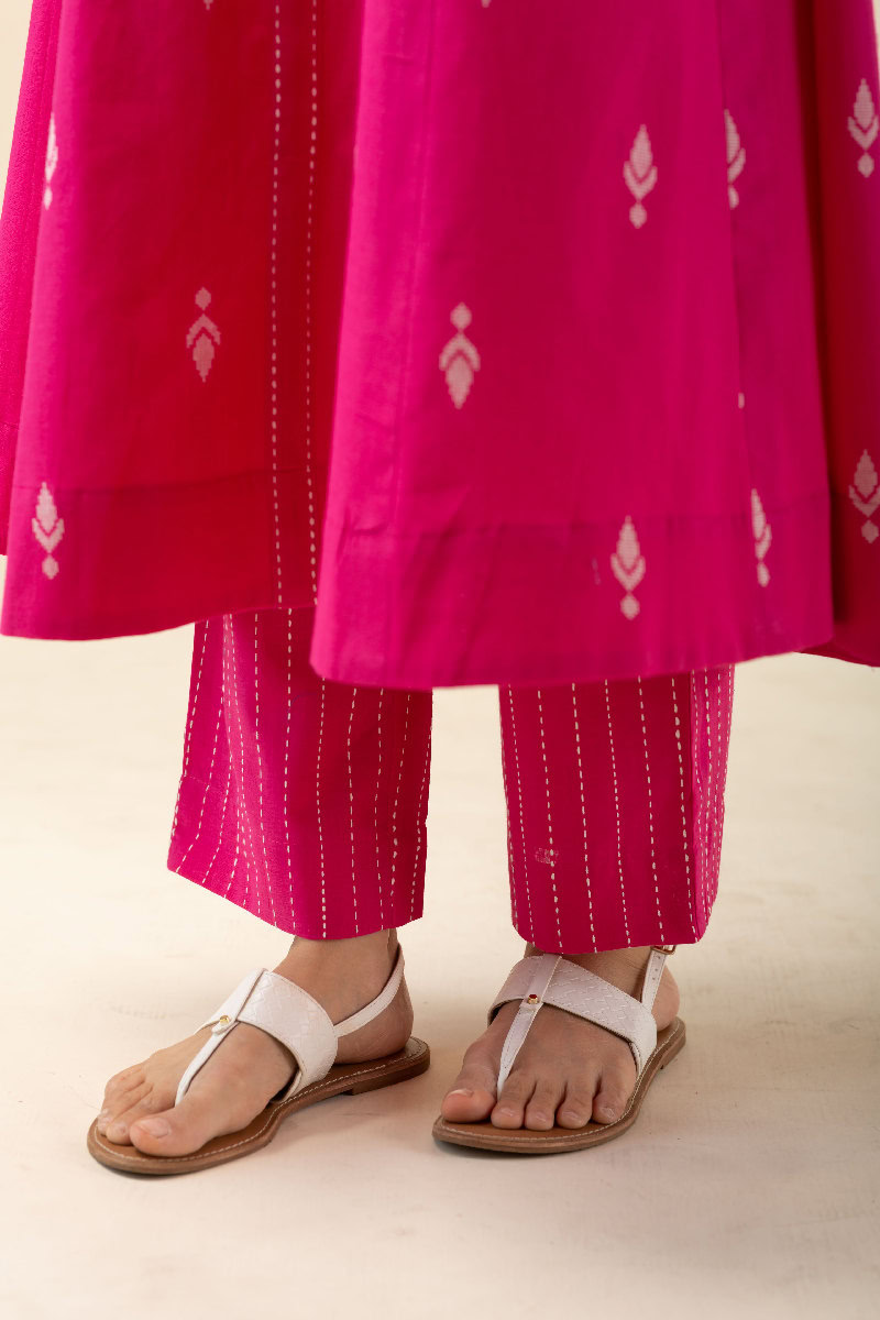 Image for Kusvaa Cood092 Barkha Handloom Cotton Kurta Pant Set Pocket