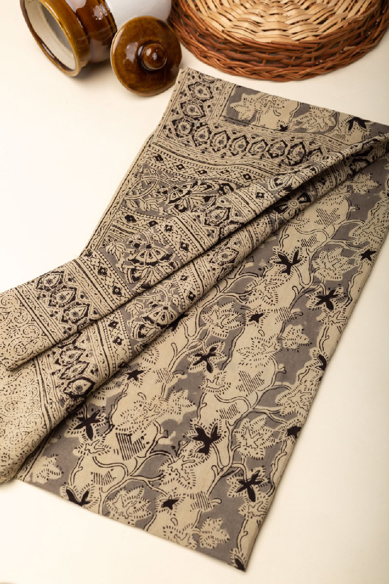 Image for Kusvaa Dup178 Yesasri Assam Silk Stole Closeup