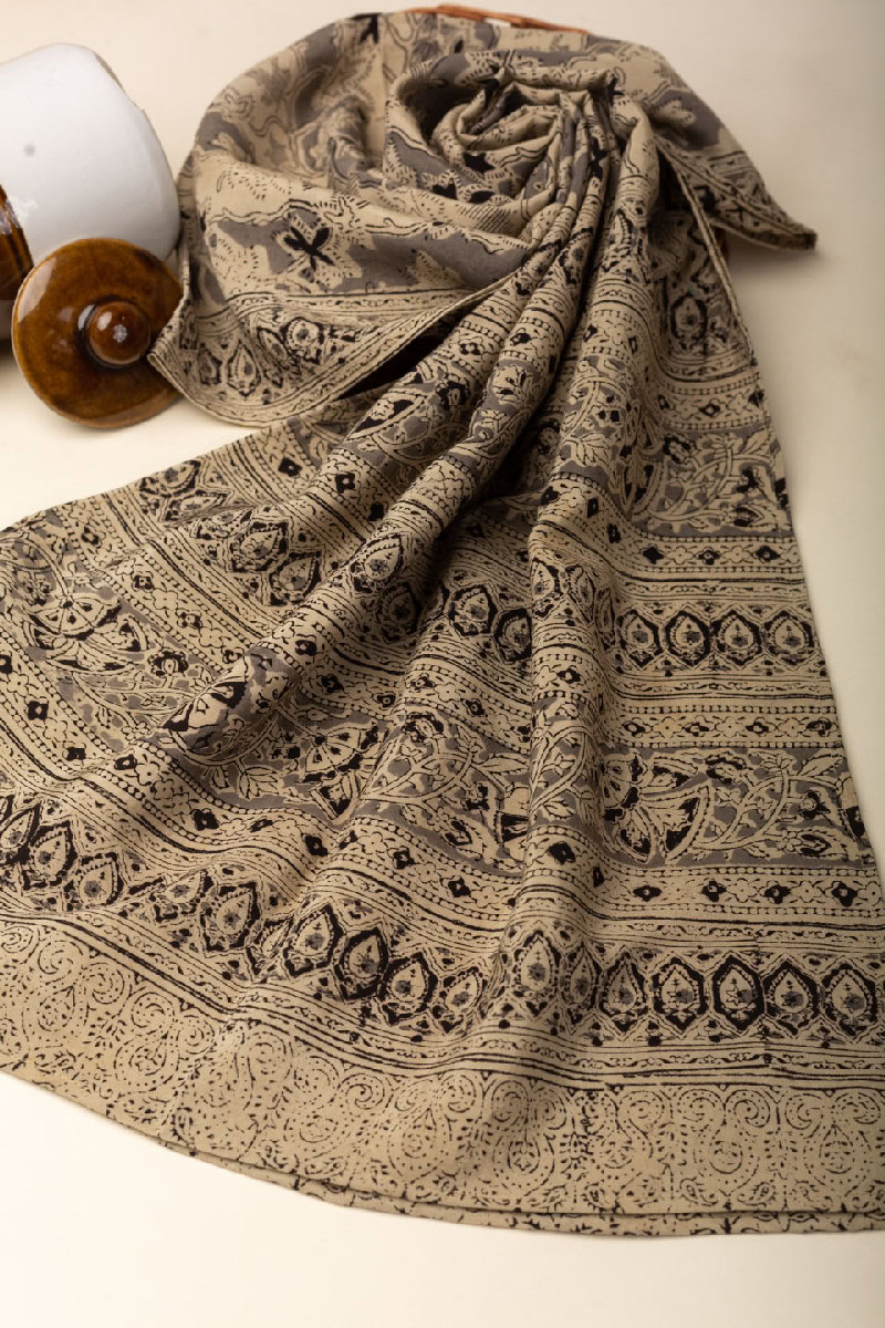 Image for Kusvaa Dup178 Yesasri Assam Silk Stole Side