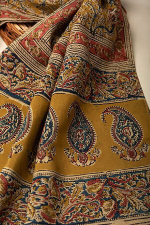 Image for Kusvaa Dup181 Yesasri Assam Silk Stole Front