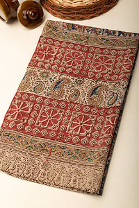 Image for Kusvaa Dup185 Yesasri Assam Silk Stole Featured