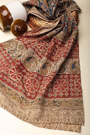 Image for Kusvaa Dup185 Yesasri Assam Silk Stole Front