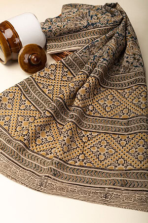 Image for Kusvaa Dup188 Yesasri Assam Silk Stole Front