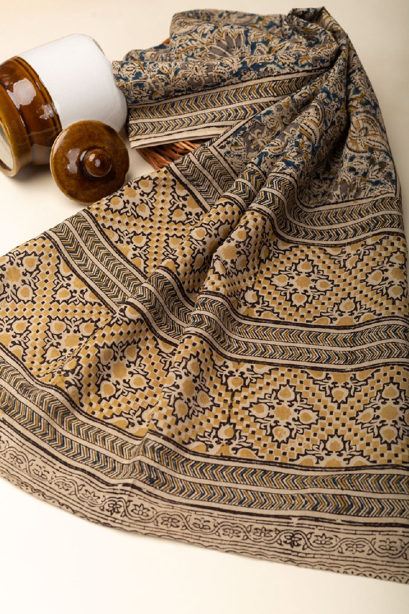 Image for Kusvaa Dup188 Yesasri Assam Silk Stole Front