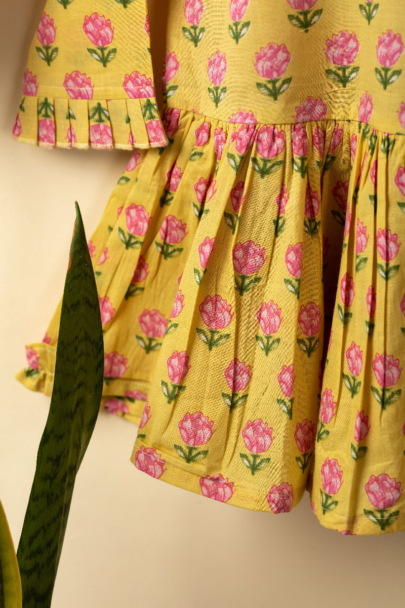 Image for Kusvaa Grw063 Vrishti Cotton Girls Frock Closeup