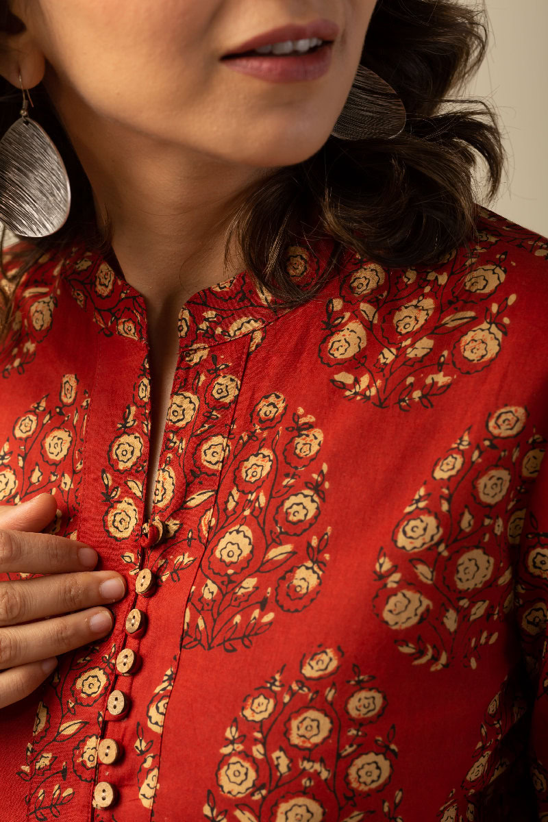 Image for Kusvaa Shk023 Aahani Cotton Short Kurti Closeup