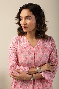 Image for Kusvaa Wkr132 Baishali Cotton Handblock Print Kurta Featured