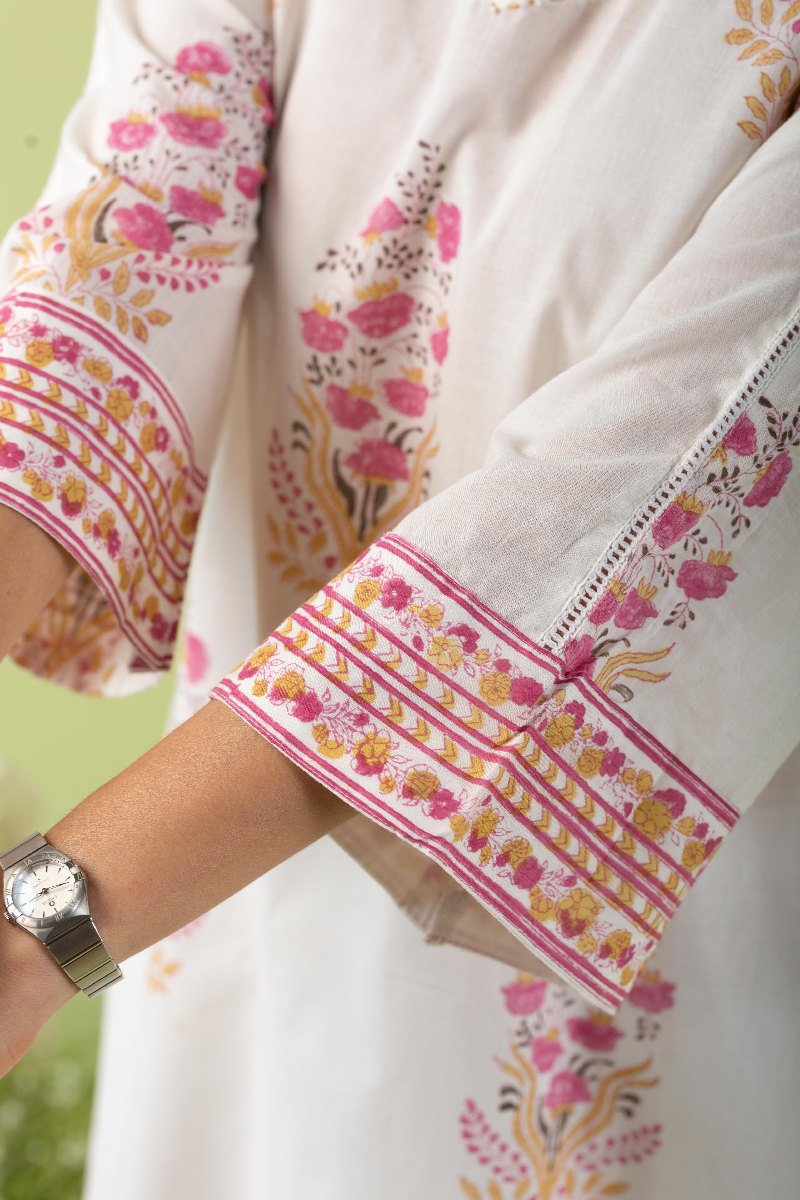 Image for Kusvaa Wkr136 Kaushitha Cotton Handblock Kurta Closeup 2