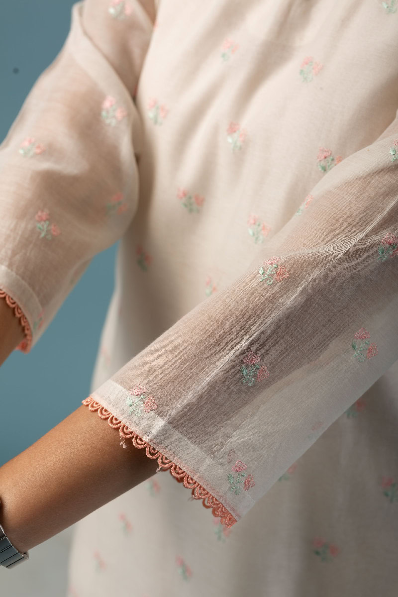 Image for Kusvaa Wkr140 Yamuna Chanderi Straight Kurta Closeup 2