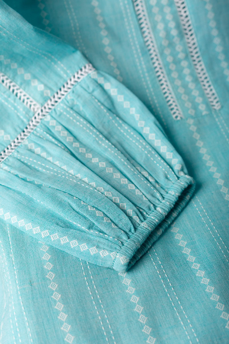 Image for Kusvaa Wkr142 Sikha Handloom Cotton Kurta Sitting