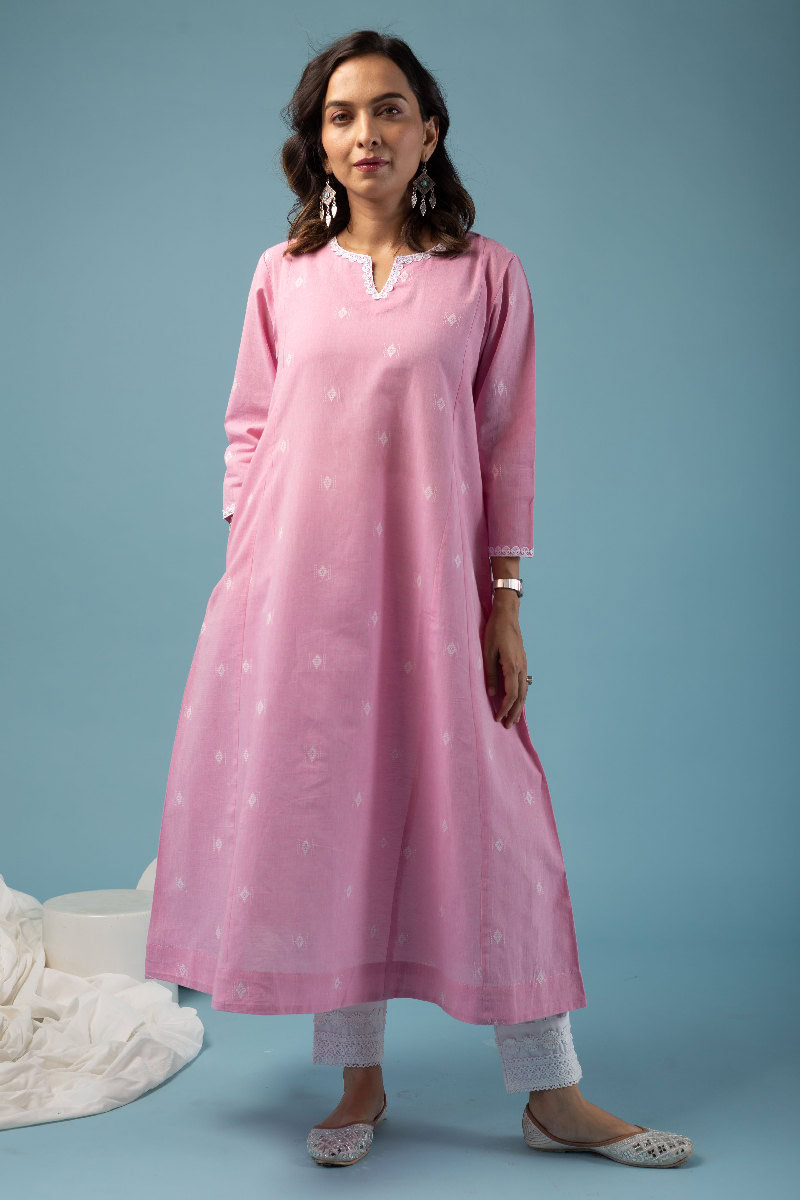 Image for Kusvaa Wkr143 Leia Handloom Cotton Kurta Sitting