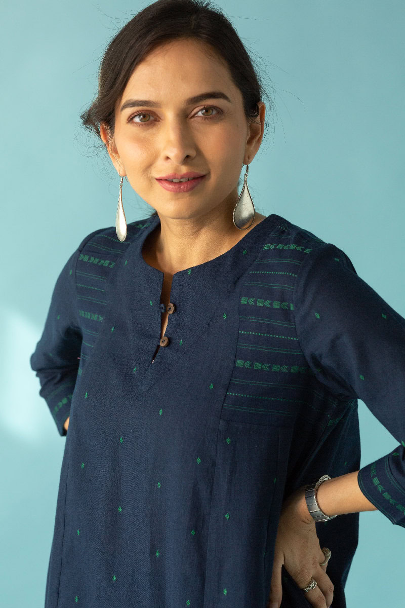 Image for Kusvaa Cood093 Pavitra Handloom Cotton Kurta Pant Set Closeup