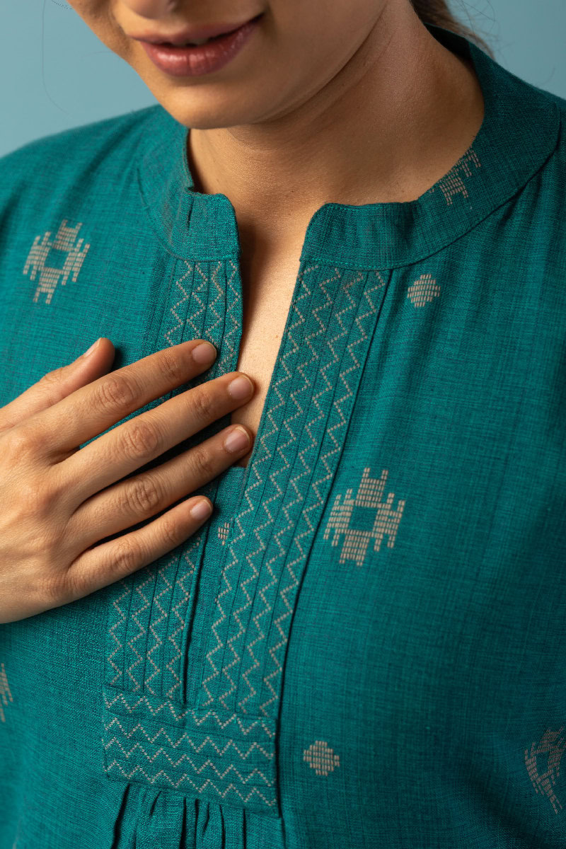 Image for Kusvaa Cood094 Ramya Handloom Cotton Kurta Pant Set Closeup