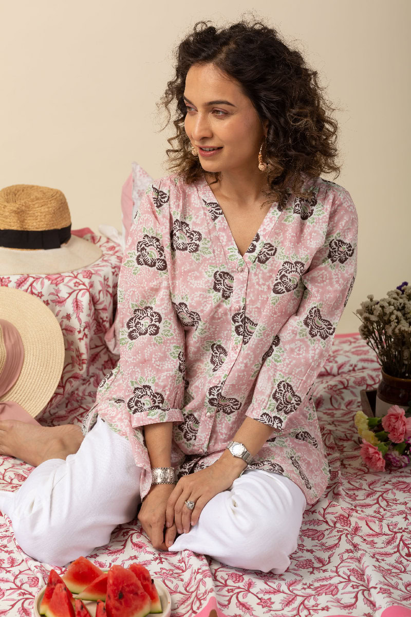 Image for Kusvaa Shk026 Jiya Cotton Short Kurti Sitting
