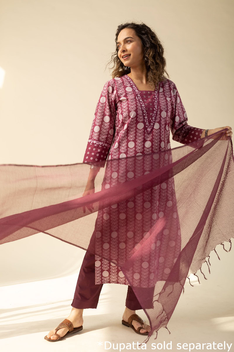 Image for Kusvaa Wkr149 Iti Cotton Blockprint Kurta Closeup 3