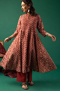 Image for Kusvaa Wkr155 Deeksha Handblock Cotton Kurta Sitting