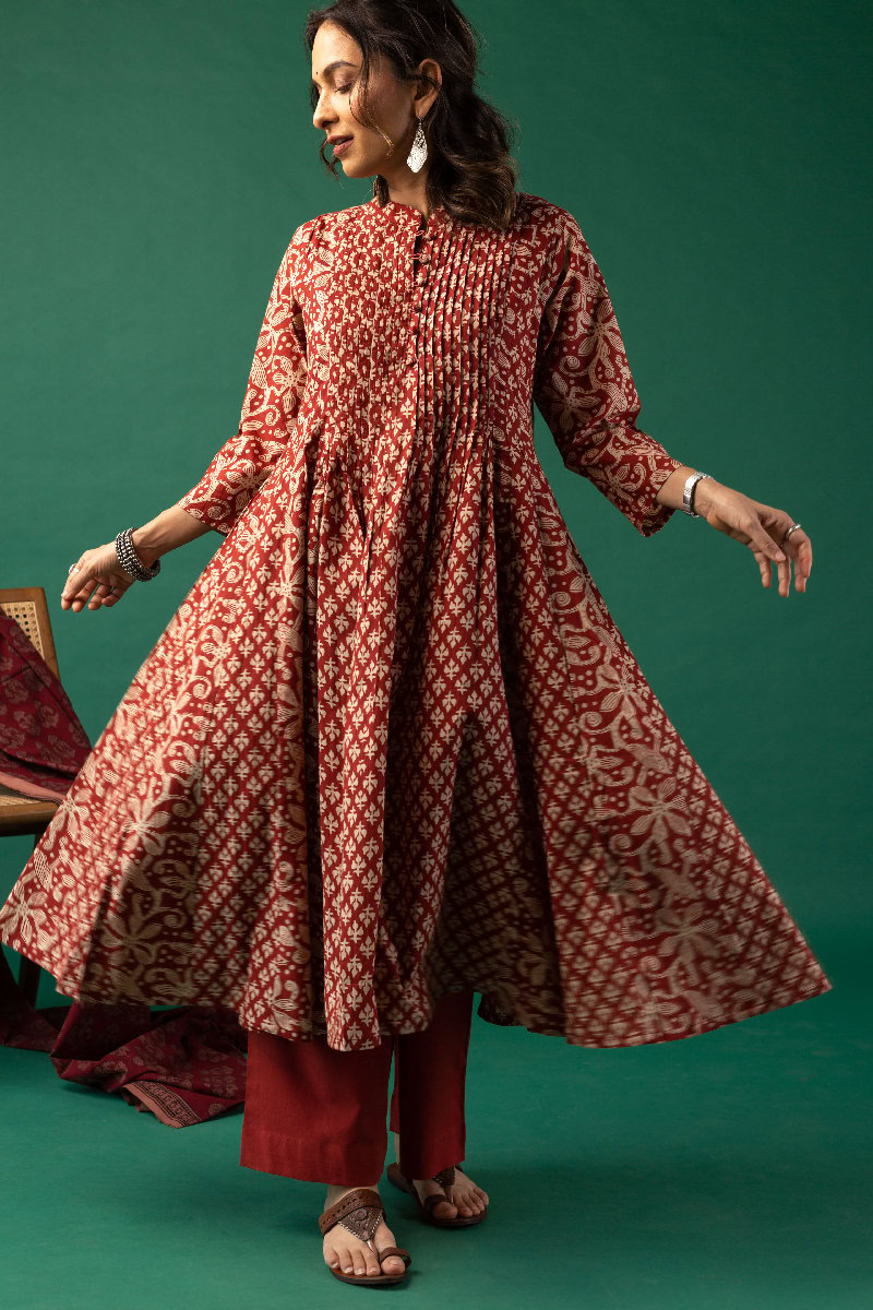 Image for Kusvaa Wkr155 Deeksha Handblock Cotton Kurta Sitting