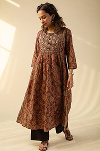 Image for Kusvaa Wkr162 Jivika Cotton Kurta Sleeves