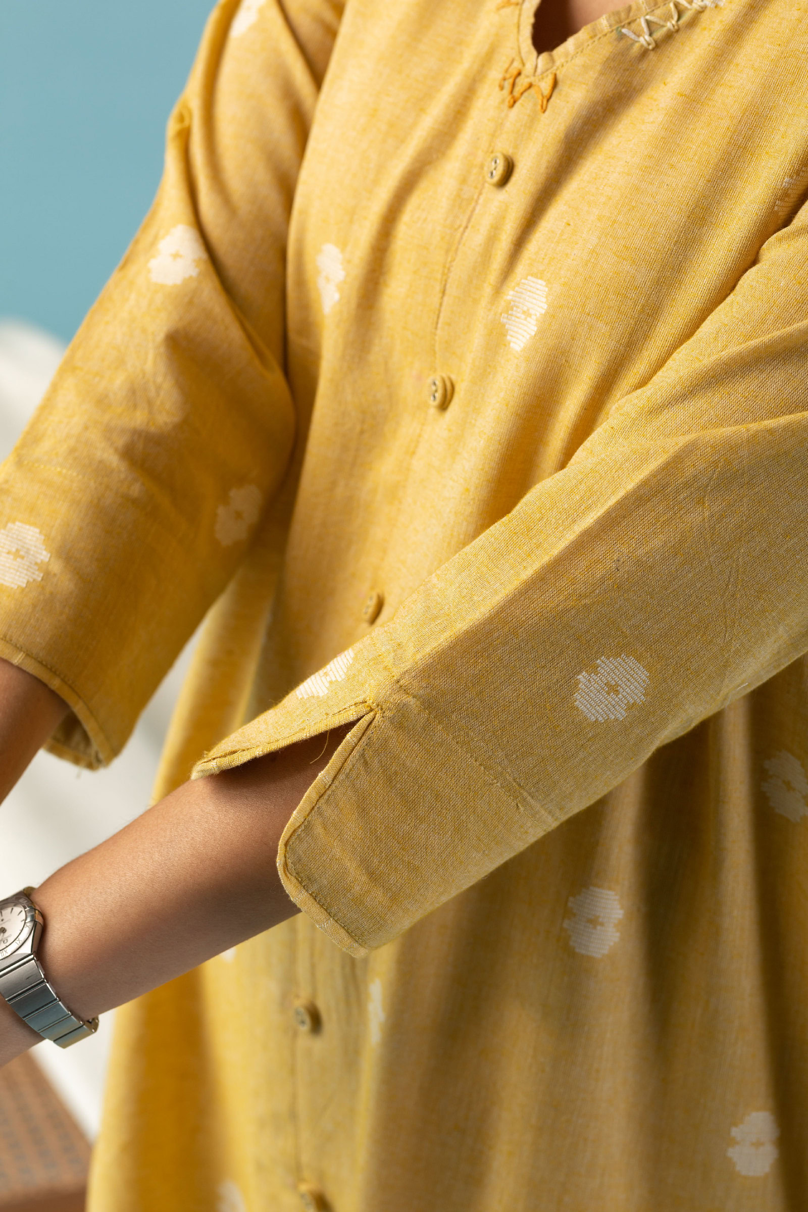 Image for Kusvaa Cood096 Amani Handloom Cotton Kurta Pant Set Back