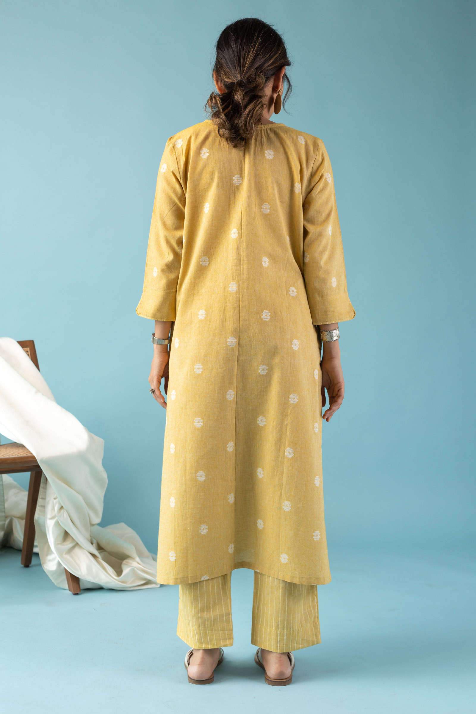 Image for Kusvaa Cood096 Amani Handloom Cotton Kurta Pant Set Closeup