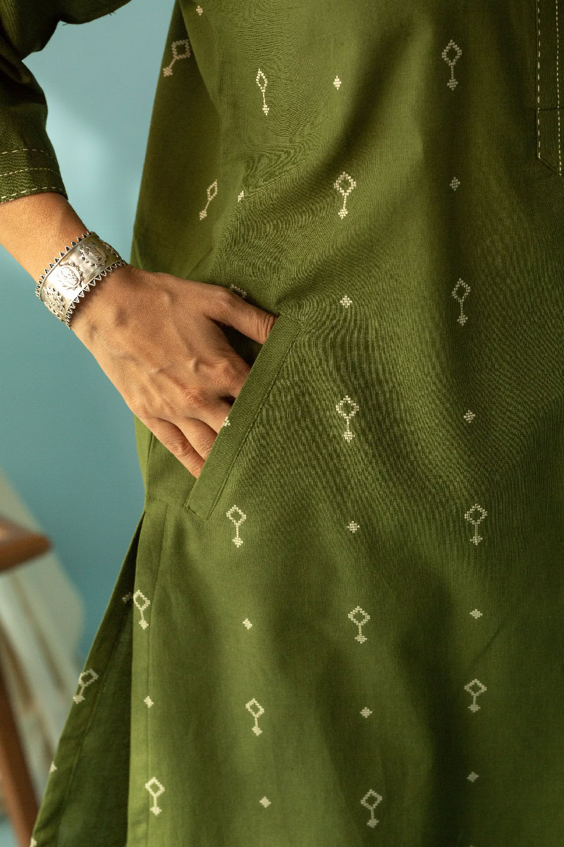 Image for Kusvaa Cood097 Sriyasri Handloom Cotton Kurta Pant Set Closeup