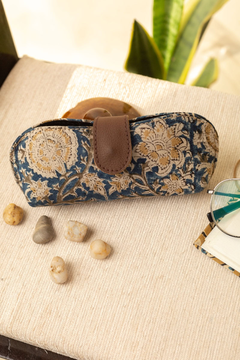 Image for Kusvaa Eyc017 Chashm E Baddoor Sunglass Spectacles Cover Featured