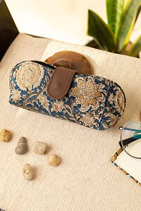 Image for Kusvaa Eyc017 Chashm E Baddoor Sunglass Spectacles Cover Front