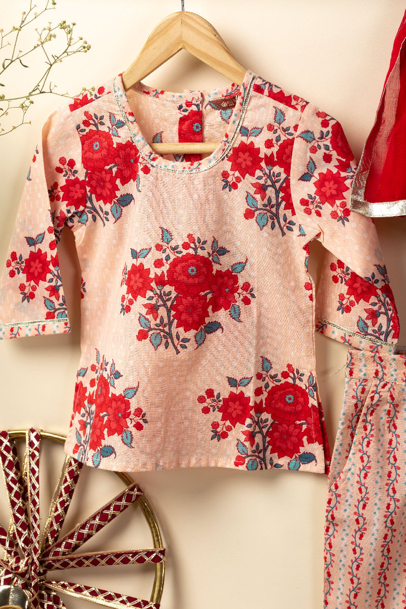 Image for Kusvaa Grw076 Tejasvi Cotton Girls Complete Suit Set Neck