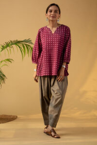 Image for Kusvaa Shk035 Trishona Cotton Short Kurti Front