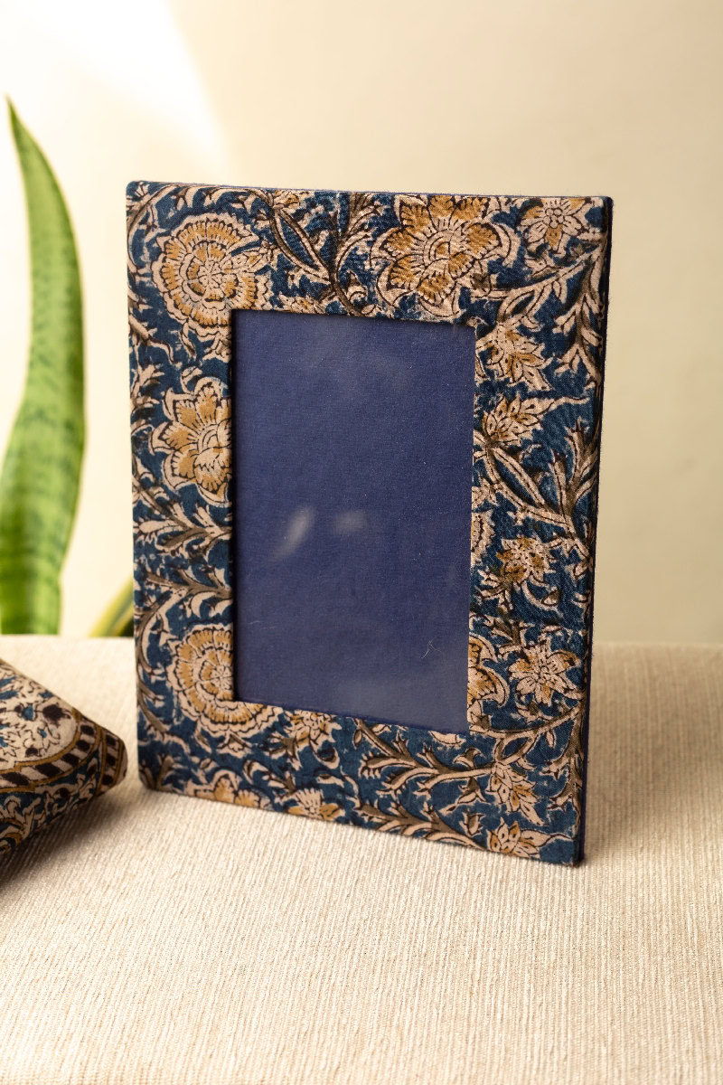 Image for Kusvaa Uph004 Chitran Photo Frame Featured