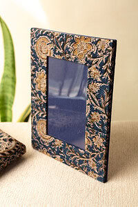 Image for Kusvaa Uph004 Chitran Photo Frame Front
