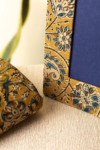 Image for Kusvaa Uph005 Chitran Photo Frame Front