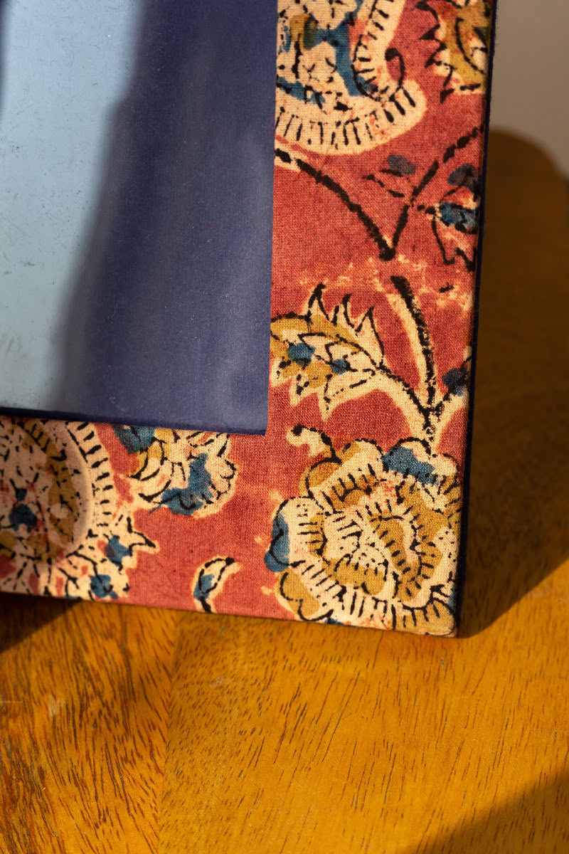 Image for Kusvaa Uph006 Chitran Photo Frame Closeup