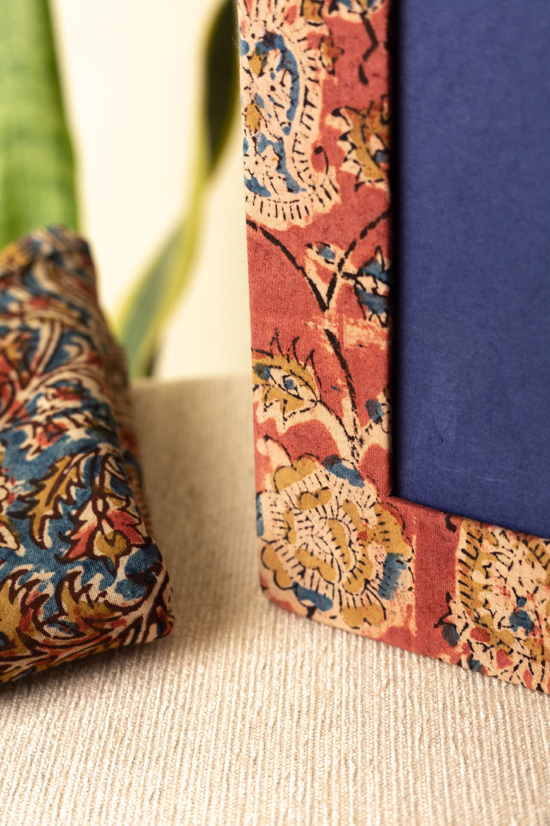 Image for Kusvaa Uph006 Chitran Photo Frame Side