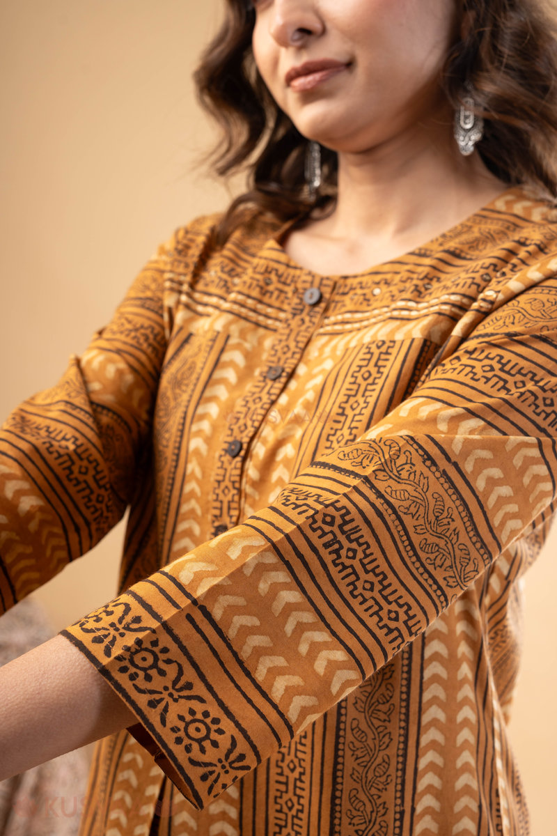 Image for Kusvaa Wkr168 Adivi Cotton Straight Kurta Closeup 2 New