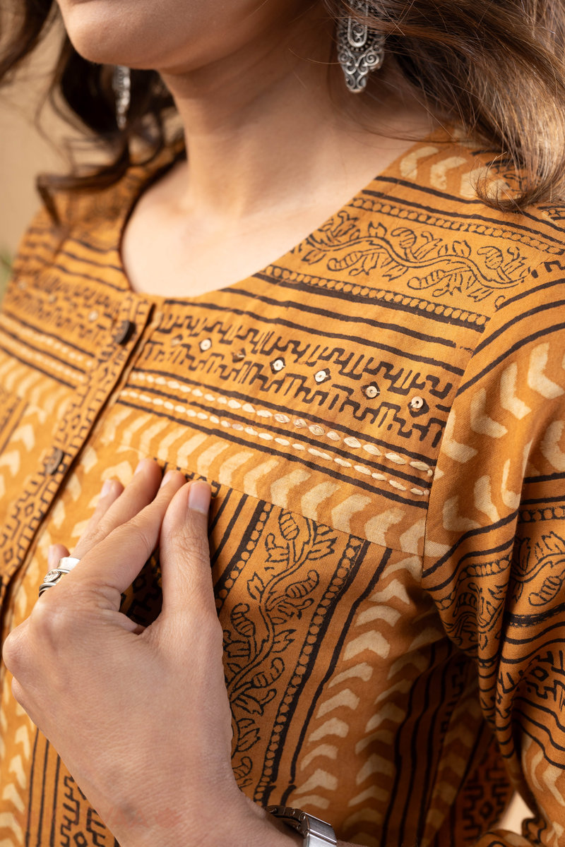 Image for Kusvaa Wkr168 Adivi Cotton Straight Kurta Closeup New