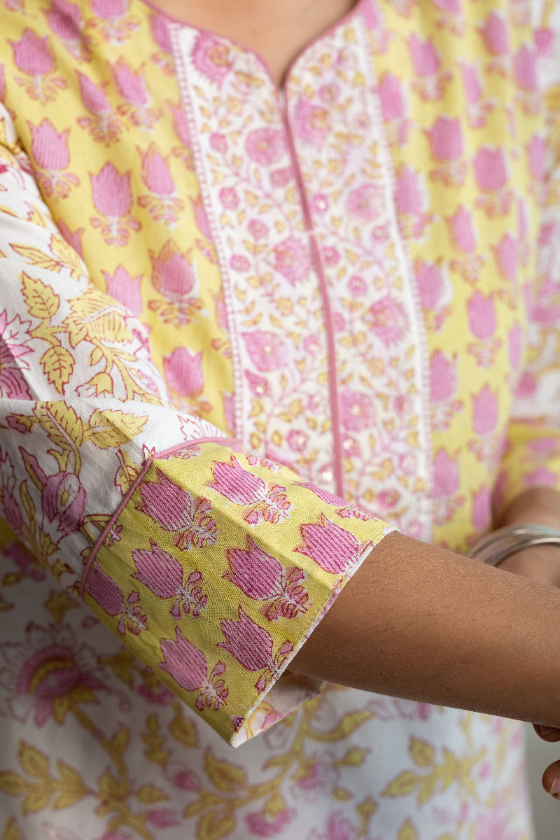 Image for Kusvaa Wkr172 Pakhi Cotton Straight Fit Kurta Closeup 2
