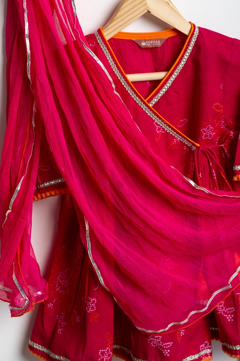Image for Kusvaa Grw083 Ashwini Cotton Girls Skirt Top And Dupatta Set Sitting