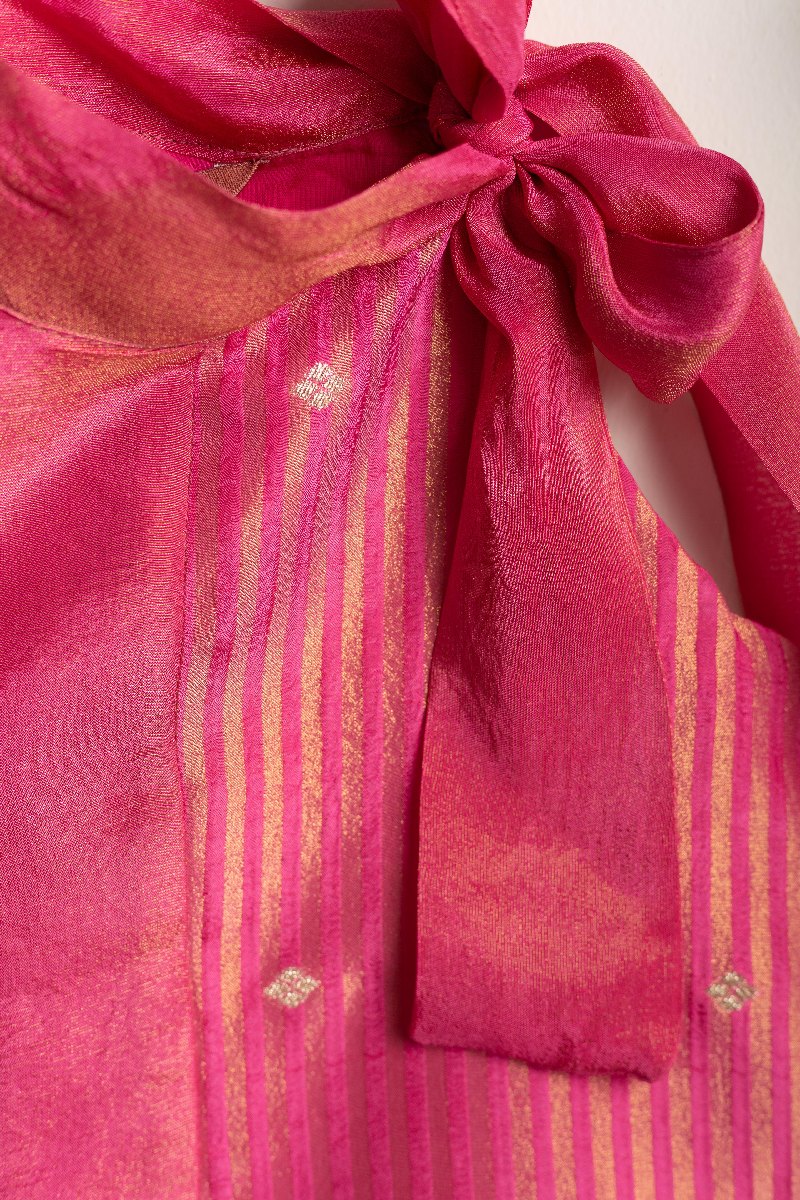Image for Kusvaa Grw085 Risha Tissue Viscos Girls Kurta Pant Set Sitting