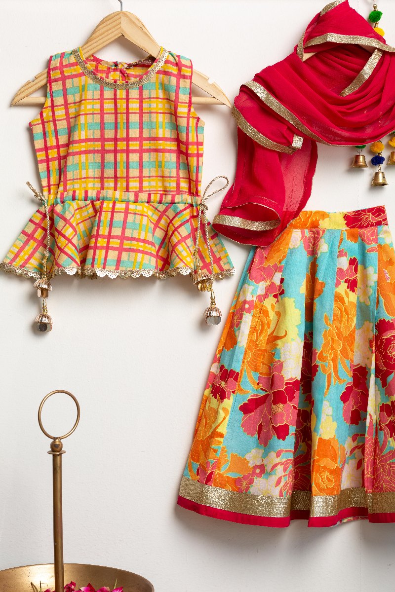 Image for Kusvaa Grw090 Hema Cotton Girls Skirt Top And Dupatta Set Back