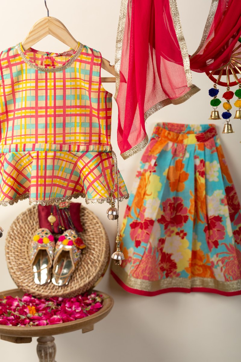 Image for Kusvaa Grw090 Hema Cotton Girls Skirt Top And Dupatta Set Closeup 5